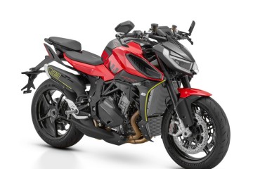 QJ MOTOR SRK 921 | Hyper-Naked | 129 KM | Jednostronny Wahacz | Brembo